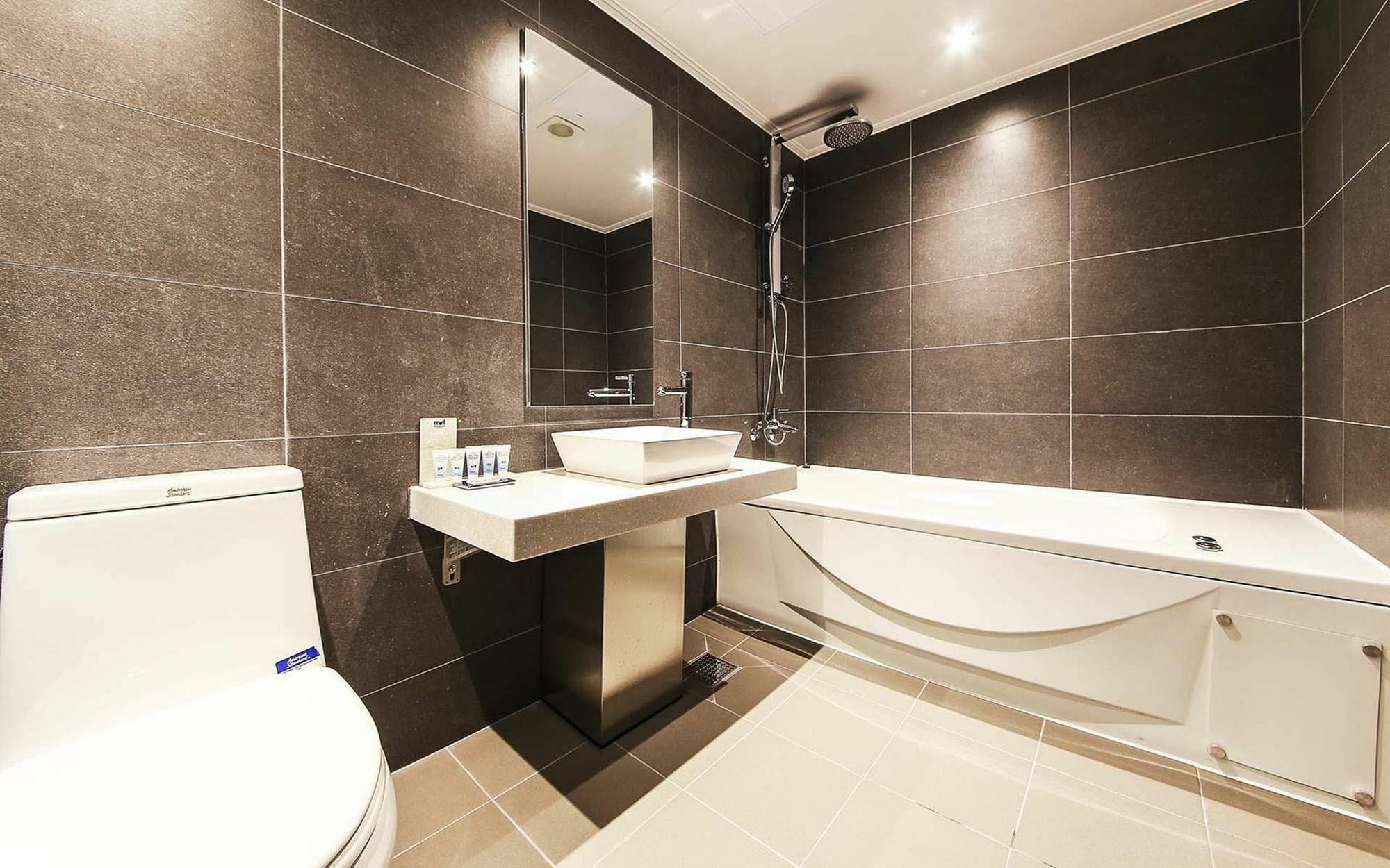 Hotel Manhattan 2*