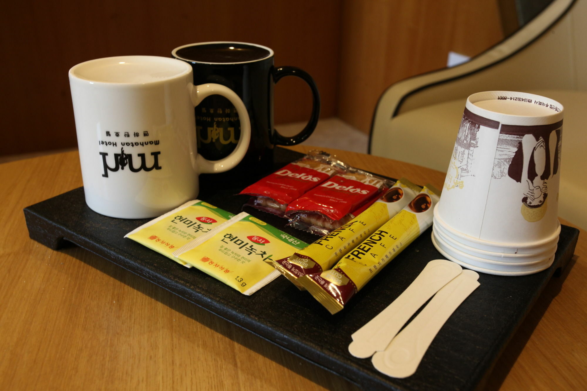 Manhattan Hotel 2*